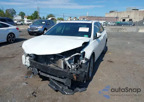 2017 Toyota Camry Le/Xle/Se/Xse z USA, uszkodzony, nr VIN 4T1BF1FK7HU413782